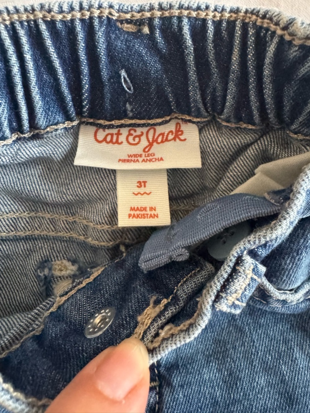Cat & Jack girls Bundle of 3 denim bottoms size 3T - Picture 2 of 5